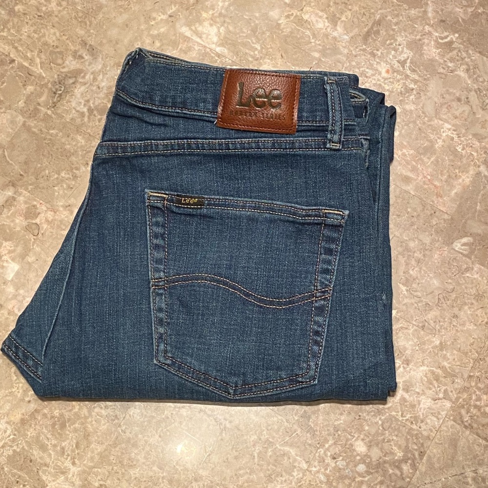 Lee Men’s 33x34 Athletic fit jean